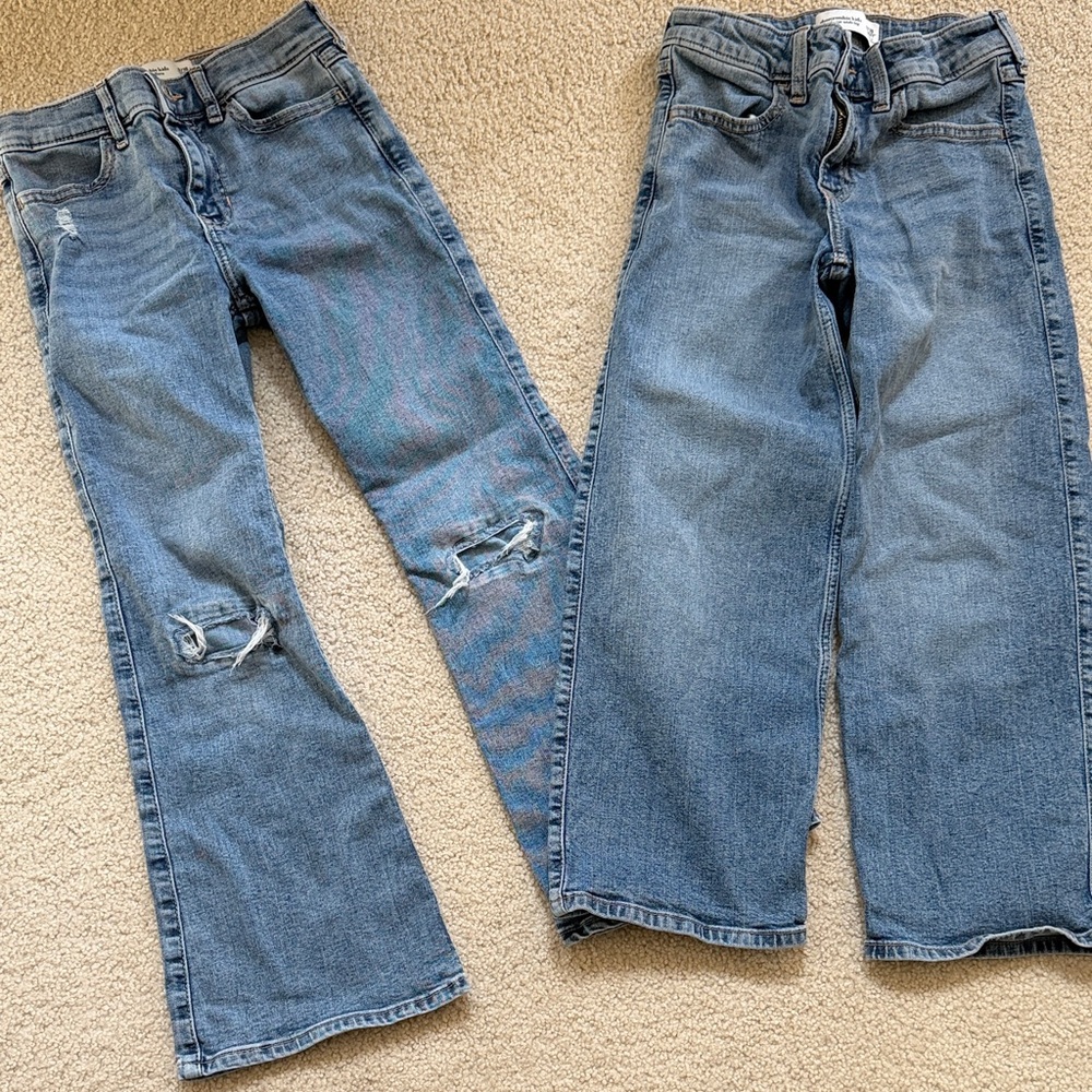 Lot of 2 Pairs Abercrombie Kids Blue Flare & Wide Leg Jeans size 9/10 SHORT